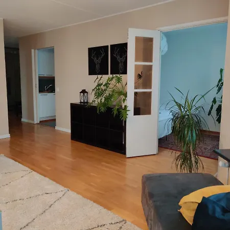Cozy Malminkatu Апартаменты Хельсинки